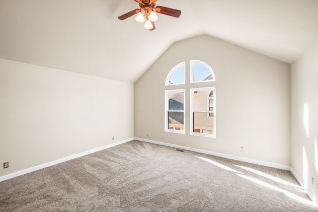 937 Russell St Apt 10, Nashville, TN 37206