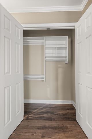 937 Russell St Apt 10, Nashville, TN 37206