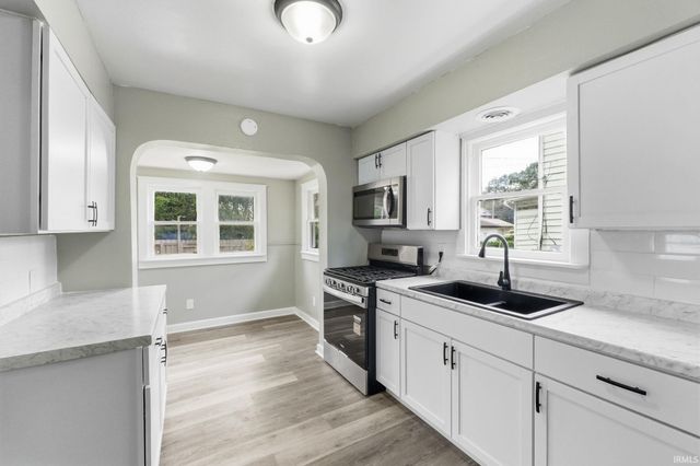 3210 Central Drive, Fort Wayne, IN 46806