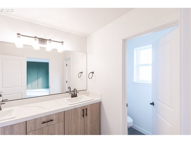 16009 Barlow Trail Ln, Oregon City, OR 97045