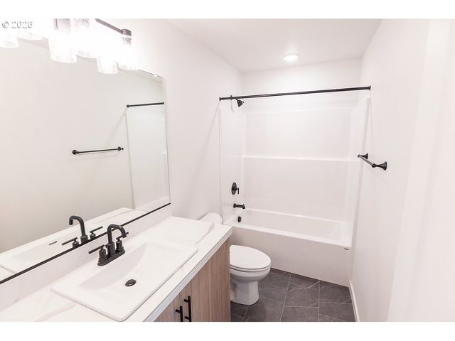 16009 Barlow Trail Ln, Oregon City, OR 97045