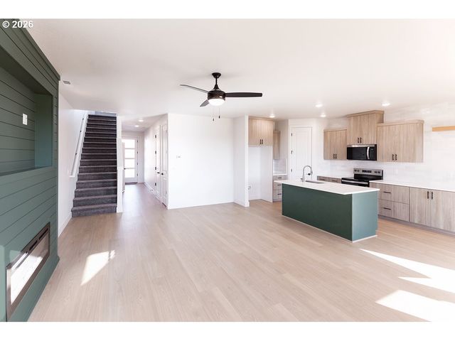 16009 Barlow Trail Ln, Oregon City, OR 97045