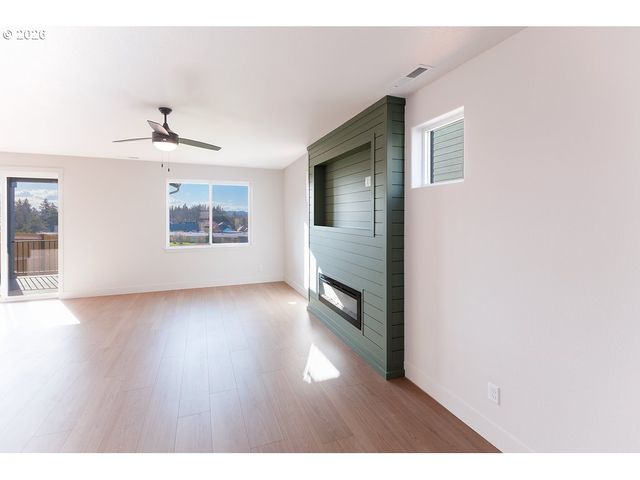 16009 Barlow Trail Ln, Oregon City, OR 97045