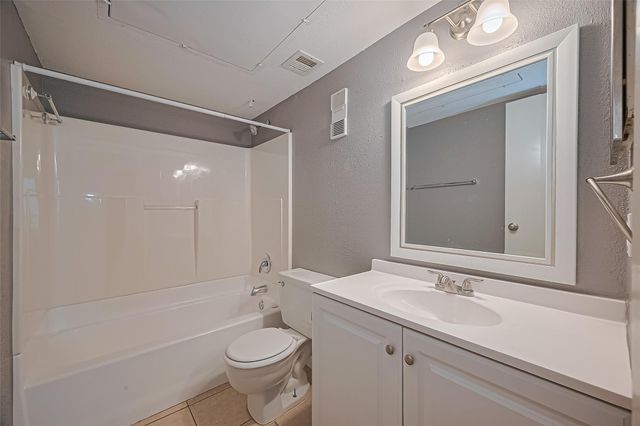 12905 Woodforest Boulevard 107, Houston, TX 77015