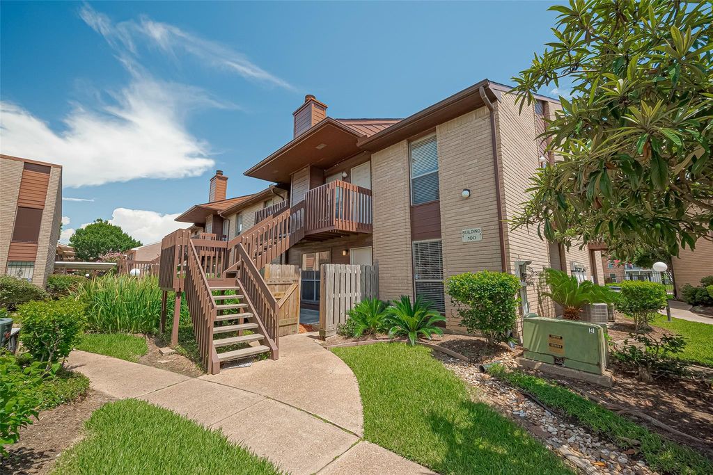12905 Woodforest Boulevard 107, Houston, TX 77015