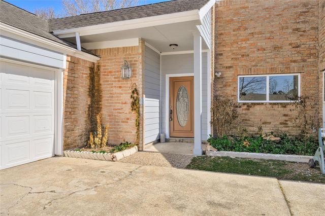 10803 Braes Forest Drive, Houston, TX 77071