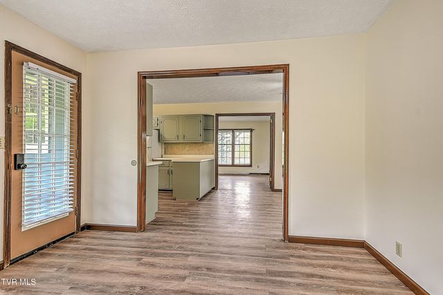 602 Heaton Creek Road, Roan Mountain, TN 37687