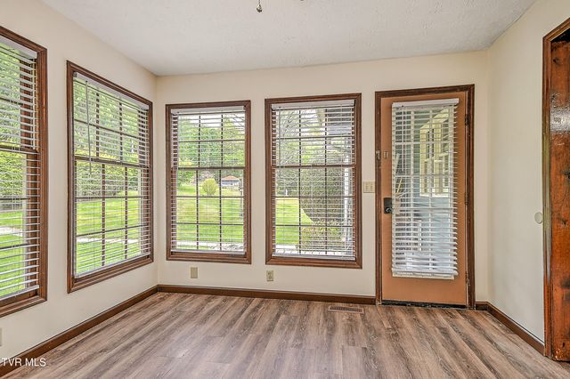 602 Heaton Creek Road, Roan Mountain, TN 37687