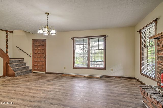 602 Heaton Creek Road, Roan Mountain, TN 37687