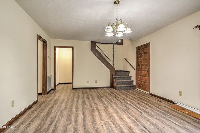 602 Heaton Creek Road, Roan Mountain, TN 37687