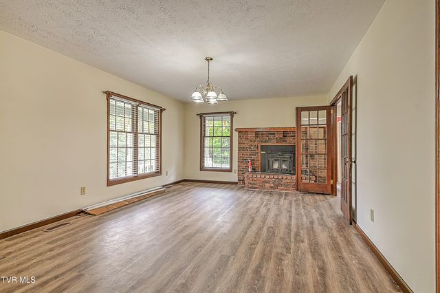 602 Heaton Creek Road, Roan Mountain, TN 37687