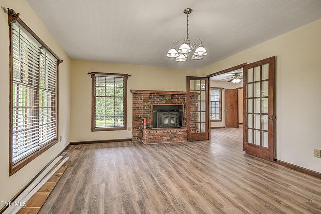 602 Heaton Creek Road, Roan Mountain, TN 37687