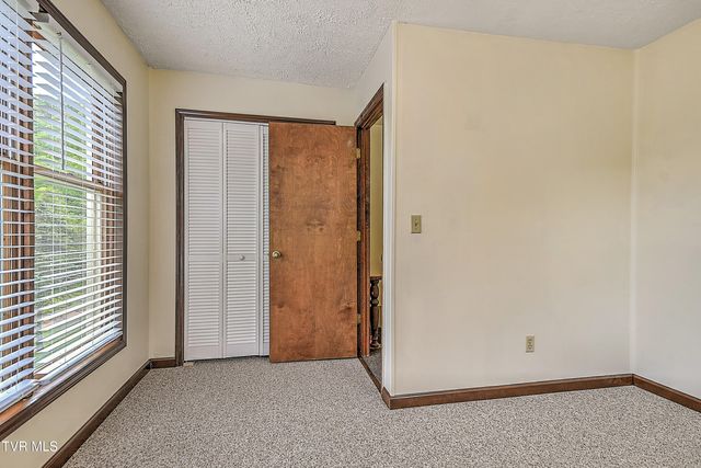 602 Heaton Creek Road, Roan Mountain, TN 37687
