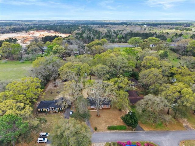 9743 Petaluma Drive, Semmes, AL 36575