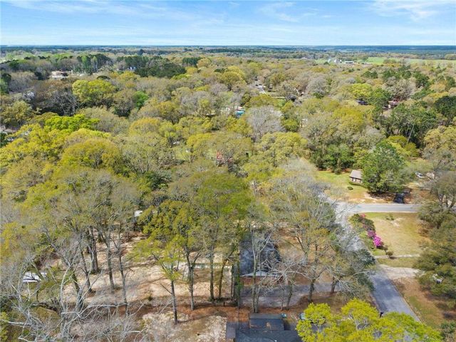 9743 Petaluma Drive, Semmes, AL 36575