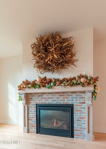 24 Crescent Terrace, North Greenbush, NY 12198