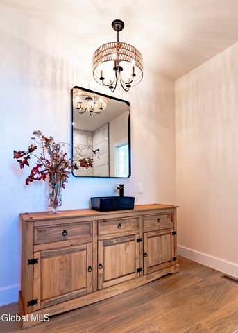 24 Crescent Terrace, North Greenbush, NY 12198