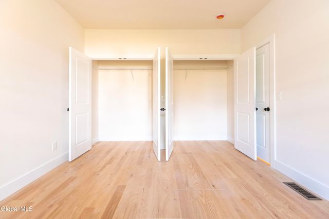 24 Crescent Terrace, North Greenbush, NY 12198