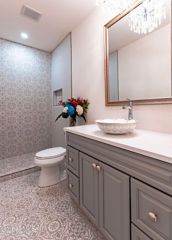 24 Crescent Terrace, North Greenbush, NY 12198