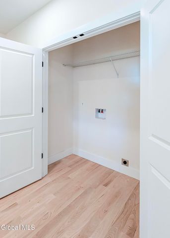 24 Crescent Terrace, North Greenbush, NY 12198