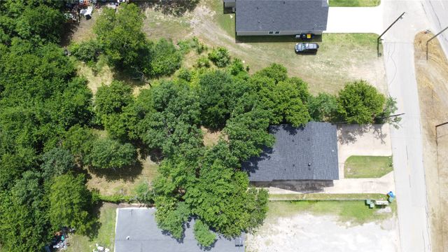 306 Lakey Road, Seagoville, TX 75159
