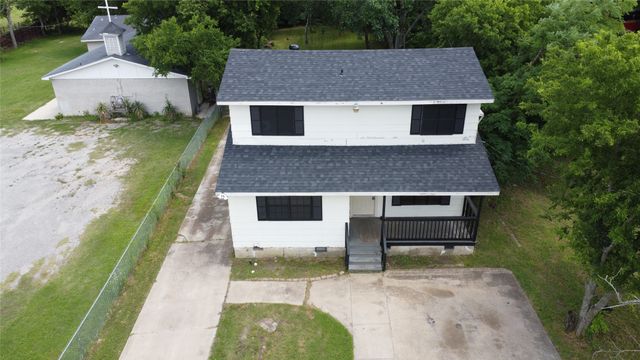 306 Lakey Road, Seagoville, TX 75159