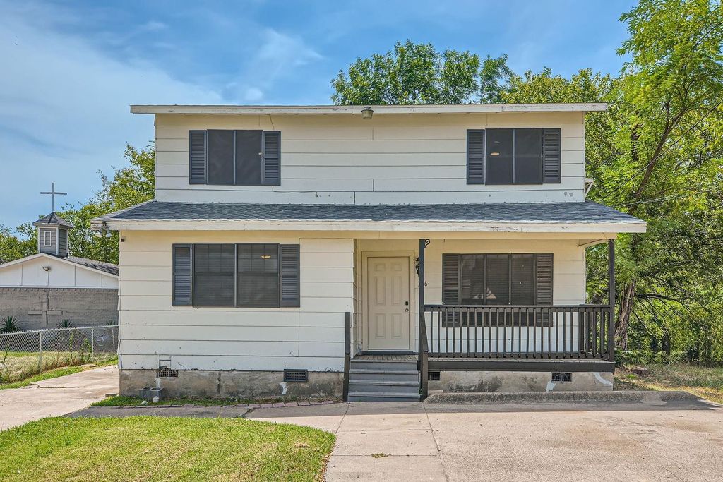 306 Lakey Road, Seagoville, TX 75159