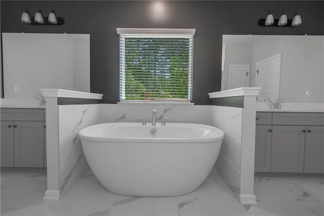 420 Tavistock Court, Mcdonough, GA 30252