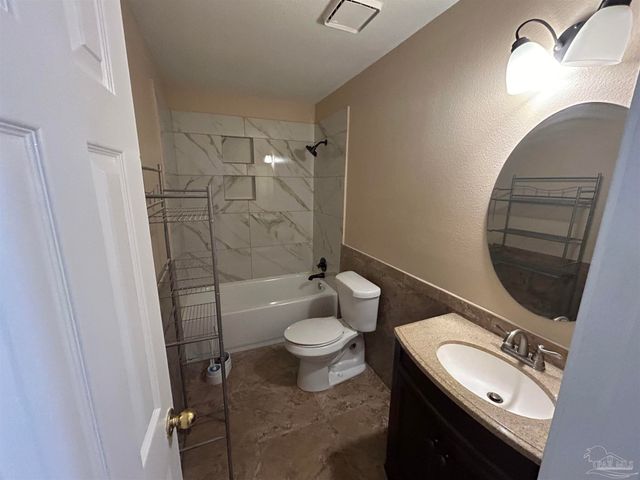 1454 Little Creek Dr, Pensacola, FL 32506
