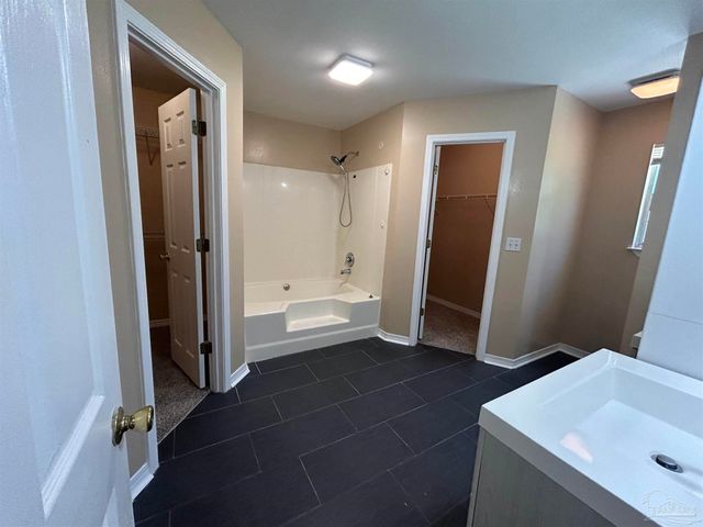 1454 Little Creek Dr, Pensacola, FL 32506