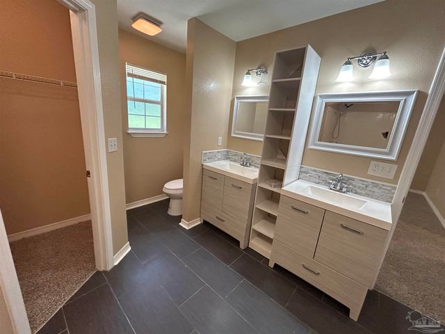 1454 Little Creek Dr, Pensacola, FL 32506