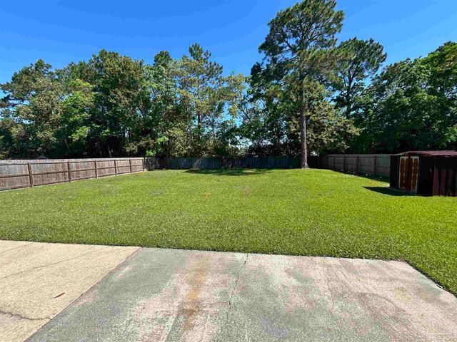 1454 Little Creek Dr, Pensacola, FL 32506