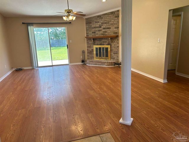 1454 Little Creek Dr, Pensacola, FL 32506