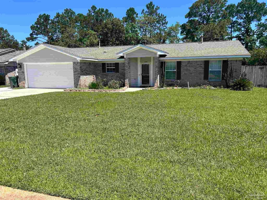 1454 Little Creek Dr, Pensacola, FL 32506