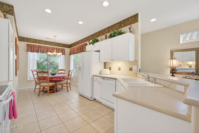 15813 W ALPINE RIDGE Drive, Surprise, AZ 85374