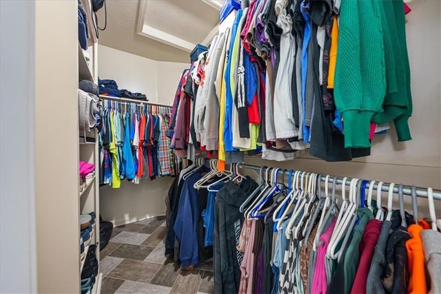 1104 Regency Drive, Kearney, MO 64060