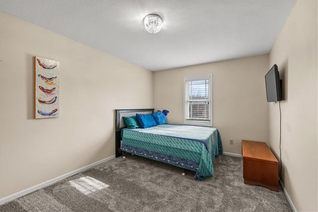 1104 Regency Drive, Kearney, MO 64060