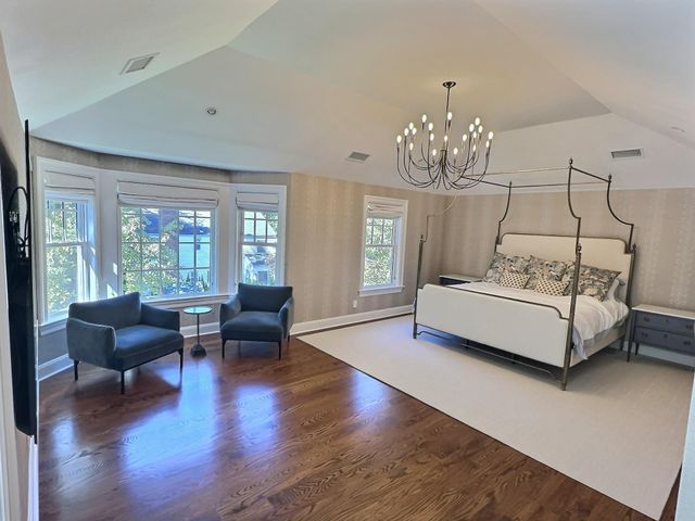 350 Heathcote Road, Scarsdale, NY 10583