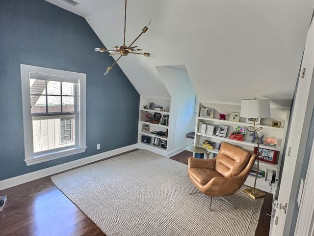350 Heathcote Road, Scarsdale, NY 10583
