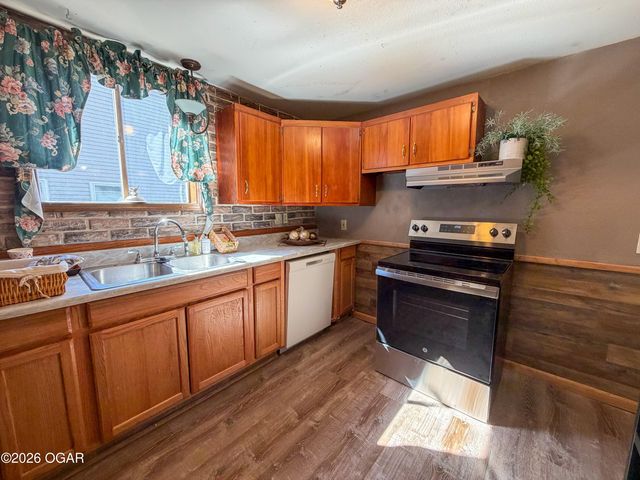 210 N Moffet Avenue, Joplin, MO 64801