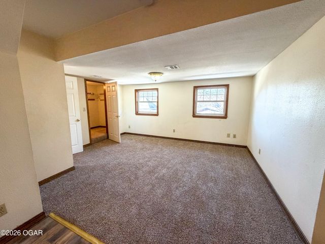 210 N Moffet Avenue, Joplin, MO 64801