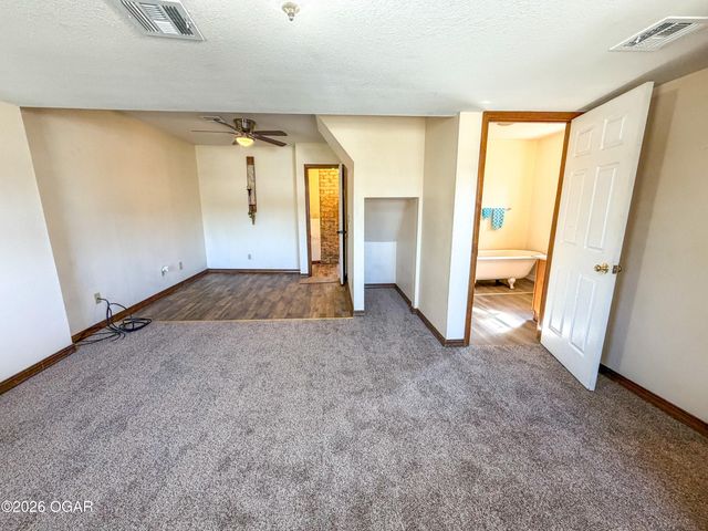 210 N Moffet Avenue, Joplin, MO 64801