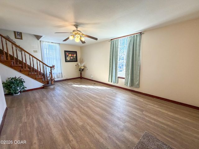 210 N Moffet Avenue, Joplin, MO 64801