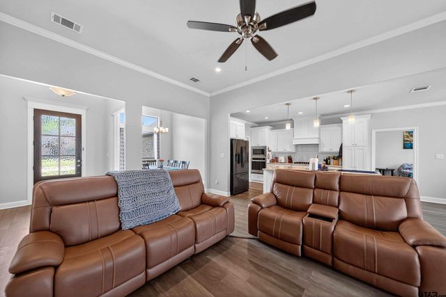 11936 Gillian Court, Tyler, TX 75703