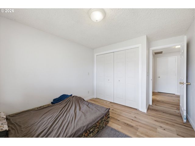1360 Sw 2ND St, Mc Minnville, OR 97128