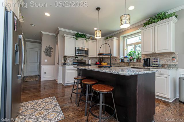 50182 Dante Court, Chesterfield Township, MI 48047