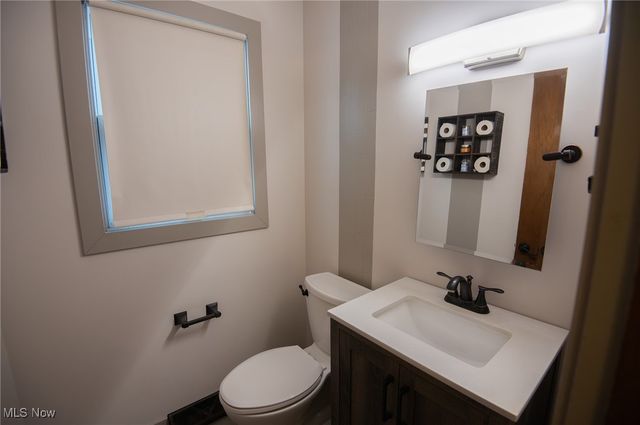 120 Winter Lane, Cortland, OH 44410