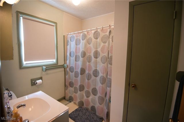 120 Winter Lane, Cortland, OH 44410