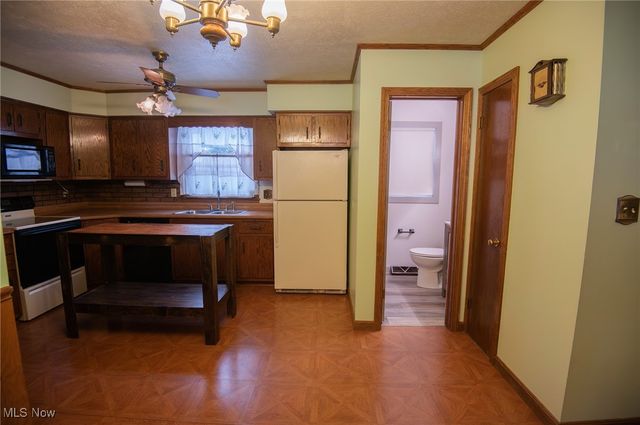 120 Winter Lane, Cortland, OH 44410