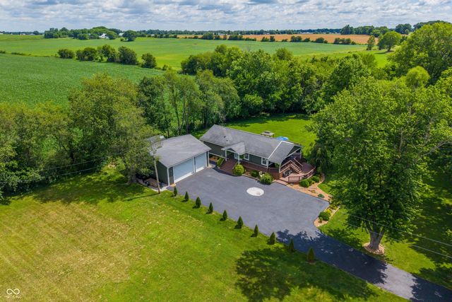4012 W State Road 135, Trafalgar, IN 46181